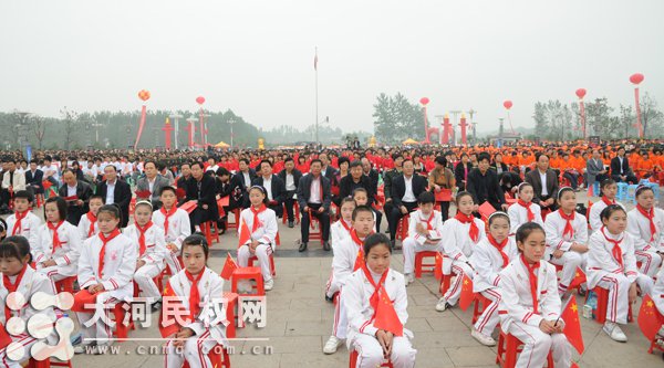 高歌颂盛世 祈福祖国好 民权县举办国庆60周年大型文艺演出活动