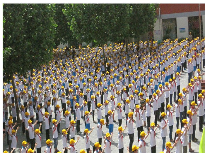 育才双语小学春季家校联谊运动会 育才双语小学春季家校联谊运动会