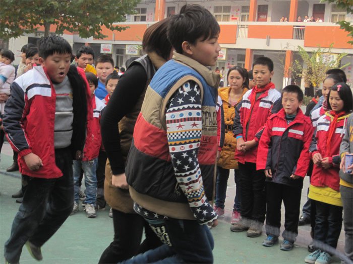 阳光运动 快乐健康 阳光运动 快乐健康