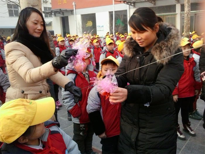 庆圣诞 迎新年 送祝福 庆圣诞 迎新年 送祝福