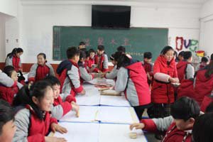 温馨冬至    情满育才