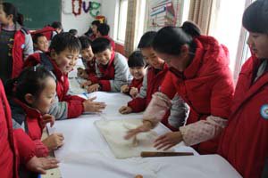 温馨冬至    情满育才
