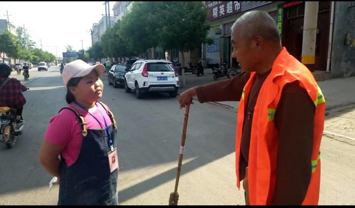 “ 无冕之王 五一采风”——育才双语小学小记者社团社会实践活动 “ 无冕之王 五一采风”——育才双语小学小记者社团社会实践活动