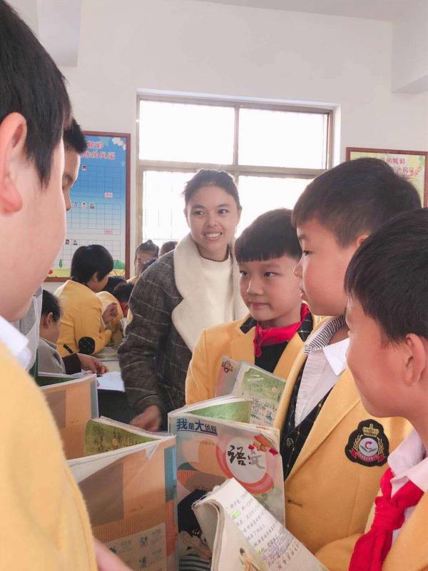 各领风骚 教学相长--育才双语小学语文听评课(中年级组) 各领风骚 教学相长--育才双语小学语文听评课(中年级组)