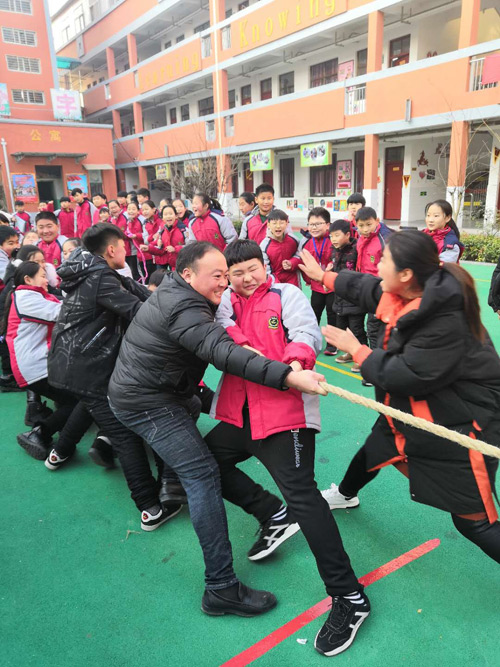 育才双语小学冬季亲子运动会 育才双语小学冬季亲子运动会