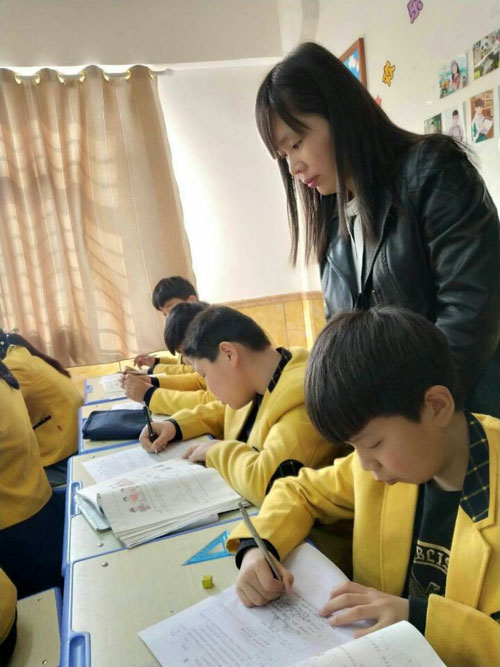 育才双语小学高年级数学组听评课活动 育才双语小学高年级数学组听评课活动