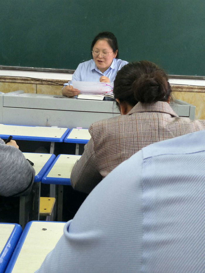 育才双语小学英语组,技科组,办公室“繁星春水”教师读书交流会 育才双语小学英语组,技科组,办公室“繁星春水”教师读书交流会