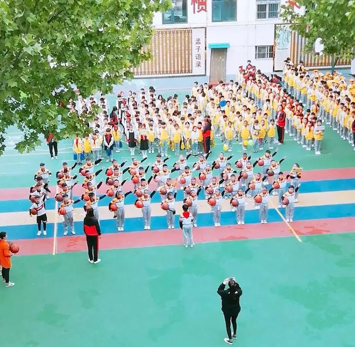 育才双语小学“亲子智趣” 运动会 育才双语小学“亲子智趣” 运动会