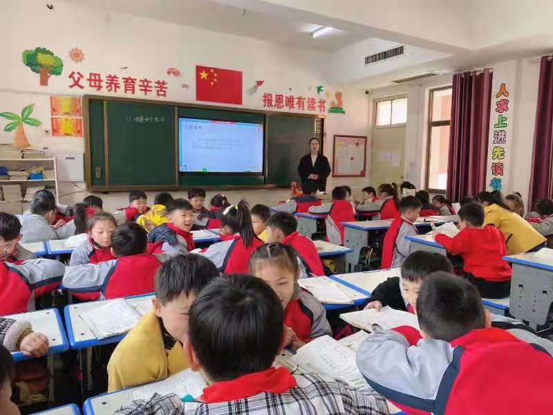 一枝独秀不是春,百花齐放春满园 一枝独秀不是春,百花齐放春满园