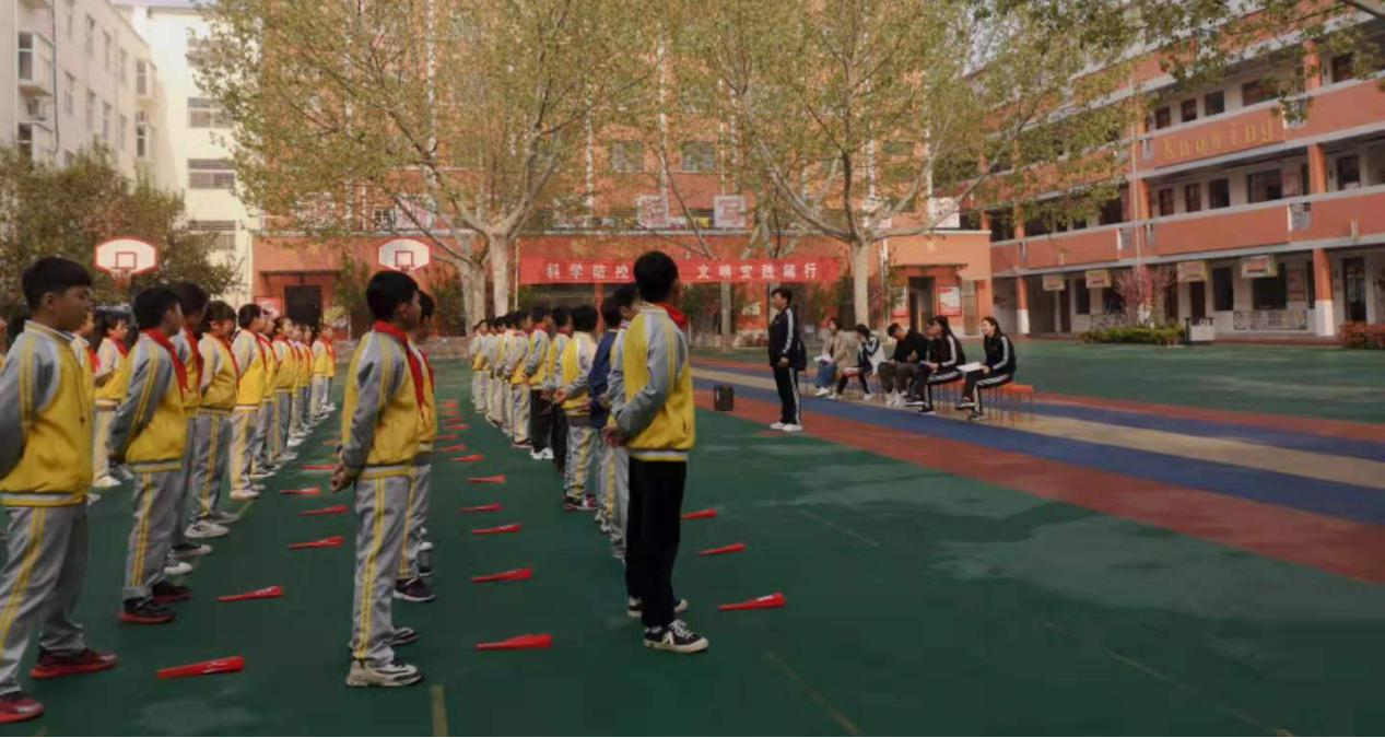 激发兴趣，快乐教学