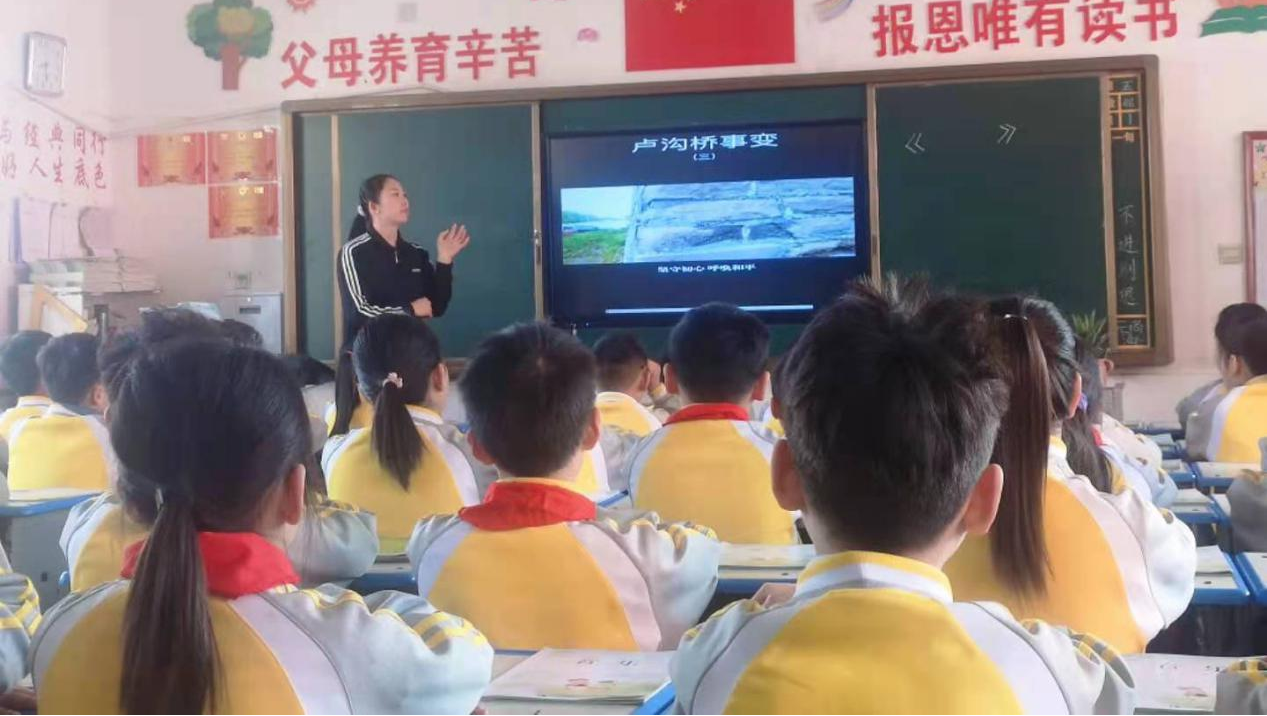 激发兴趣，快乐教学