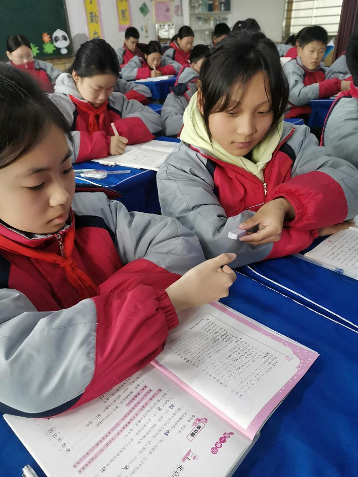 爱心传递   情暖校园