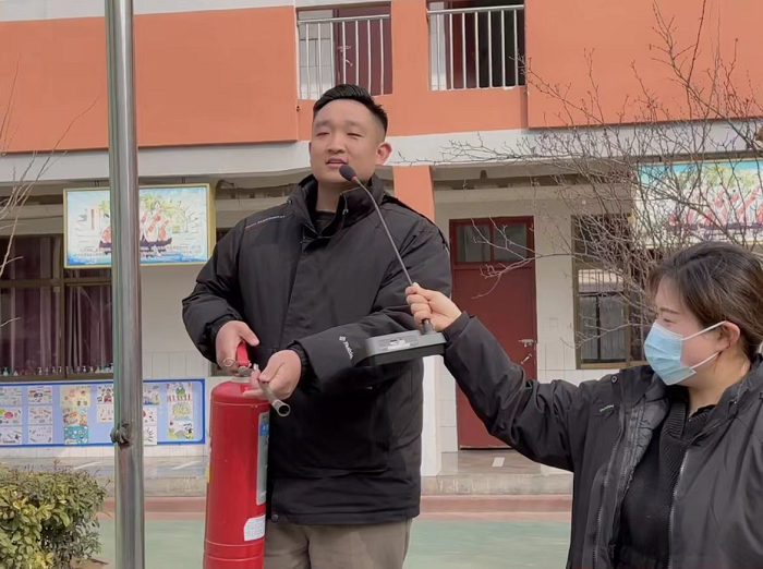 消防在心中，安全伴我行——民权县育才小学消防安全演练