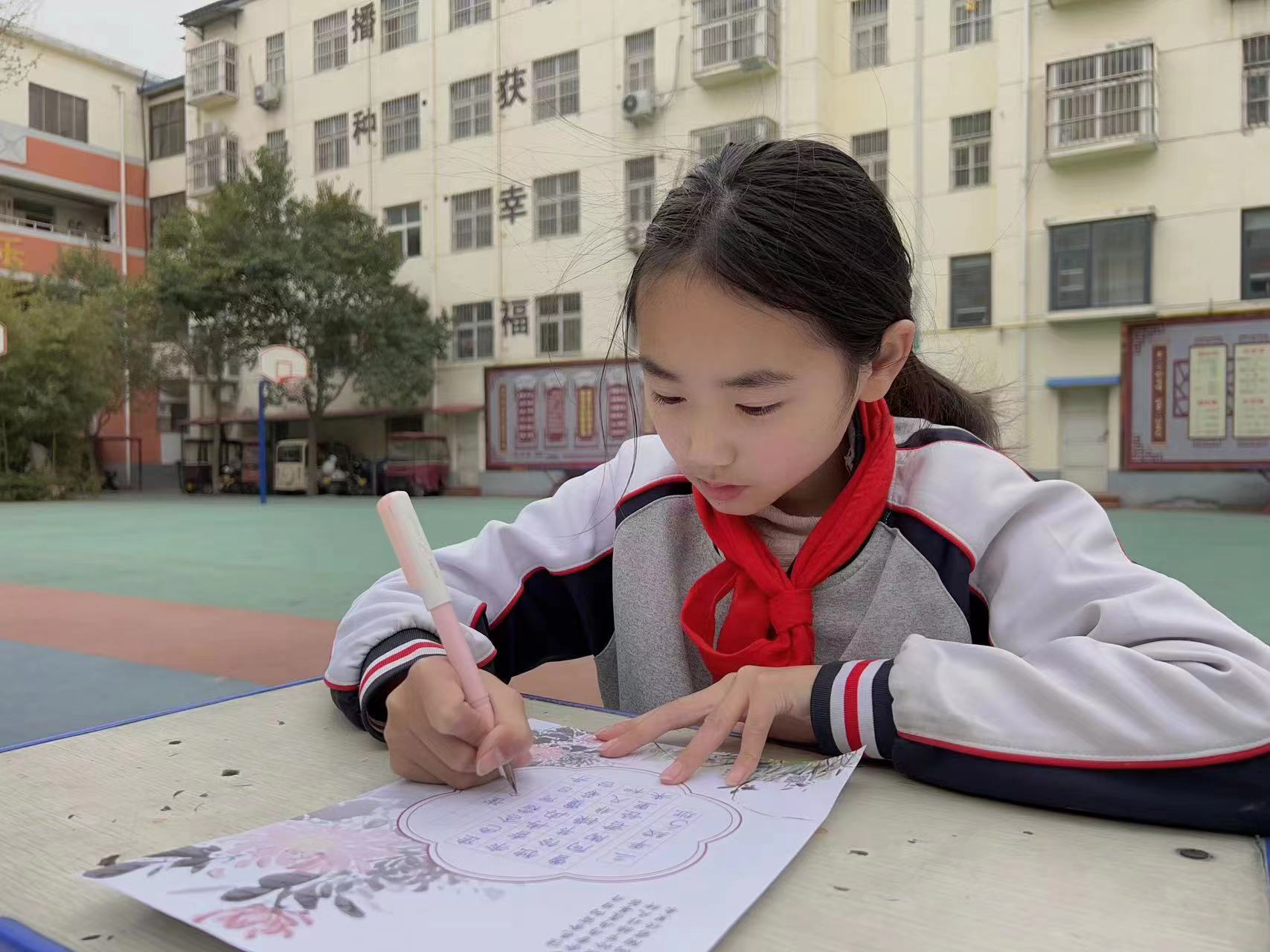 笔墨书春意，古韵溢校园