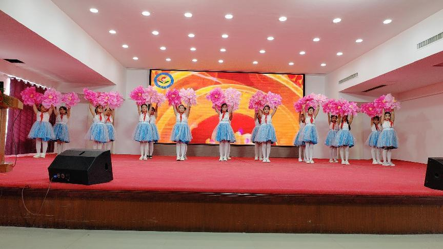 家校合力  共育未来——民权县育才小学家长学校开学典礼