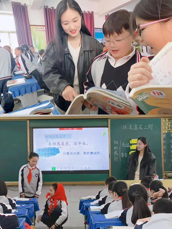 展示促成长，磨砺出精彩----民权县育才小学语文组听评课活动