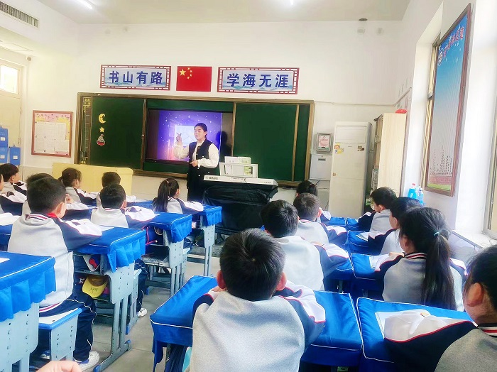 多彩音体美 趣味促成长 —民权县育才小学音体美信息技术公开课活