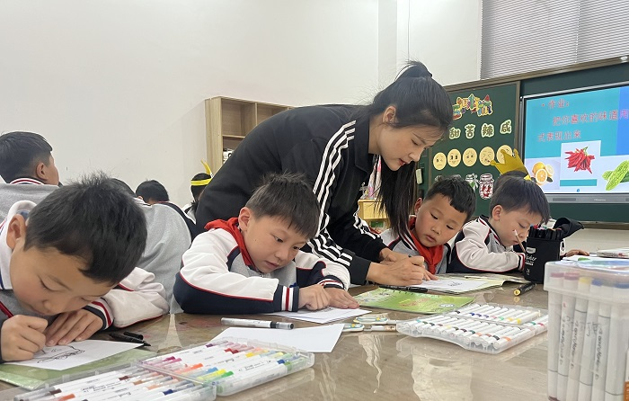 多彩音体美 趣味促成长 —民权县育才小学音体美信息技术公开课活