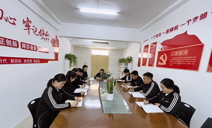 多彩音体美 趣味促成长 —民权县育才小学音体美信息技术公开课活