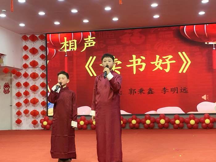 欢声笑语迎元旦  师生联欢启新年 ——民权县育才小学元旦联欢会