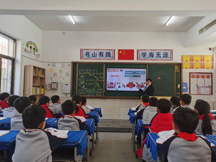 一花独放不是春，百花齐放春满园 ——民权县育才小学低年级语文听