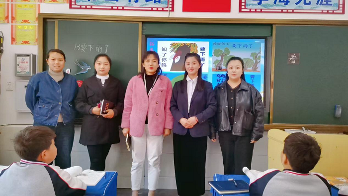 一花独放不是春，百花齐放春满园 ——民权县育才小学低年级语文听