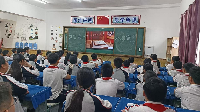以史铸魂  以影铭心