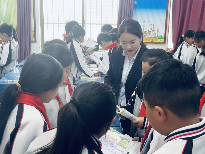 家校同心  共赴成长之约 ------民权县育才小学语文组听评课活动纪实