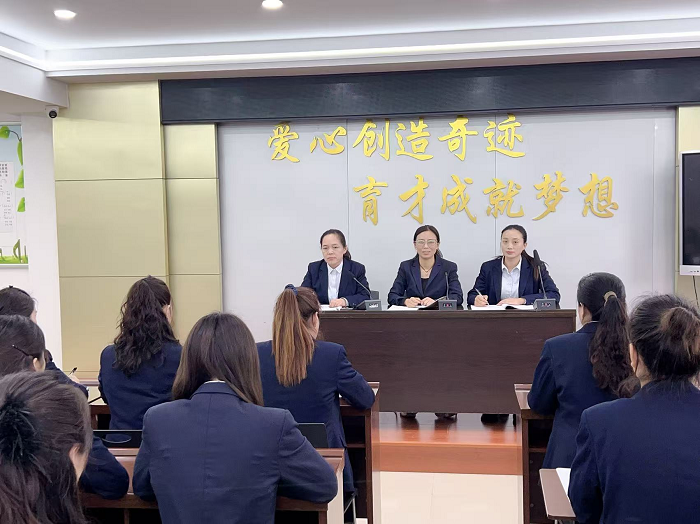 家校同心  共赴成长之约 ------民权县育才小学语文组听评课活动纪实