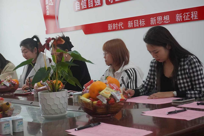 家校同心 共护“食”光 ——民权县育才小学第18届膳食委员会第二次