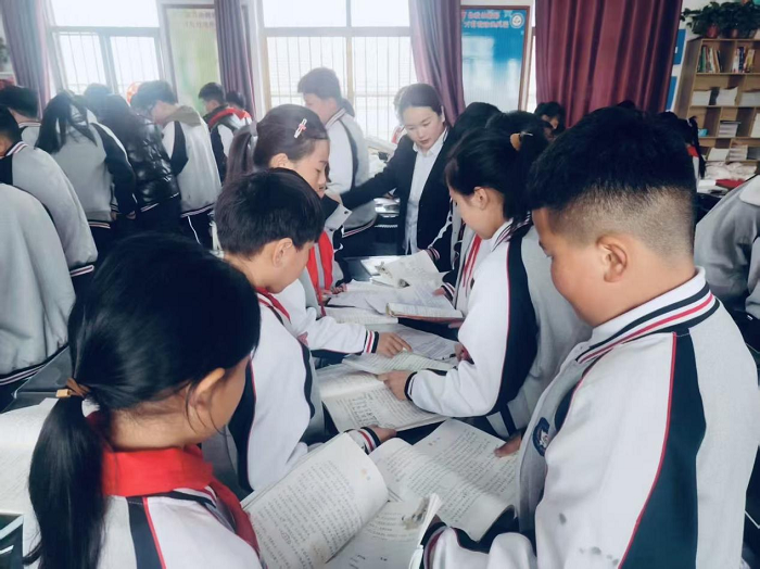 邂逅语文之美 共研课堂芳华 ------民权县育才小学语文组听 邂逅语文之美 共研课堂芳华 ------民权县育才小学语文组听