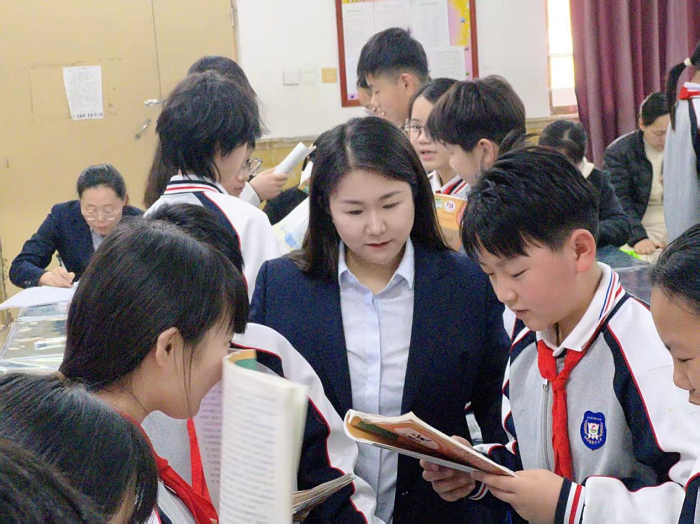 邂逅语文之美 共研课堂芳华 ------民权县育才小学语文组听 邂逅语文之美 共研课堂芳华 ------民权县育才小学语文组听