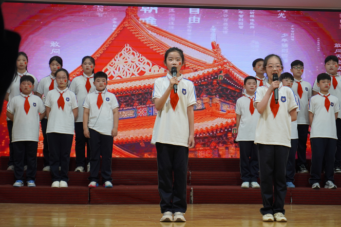 心怀感恩   向阳而行 ------民权县育才小学感恩朗诵比赛