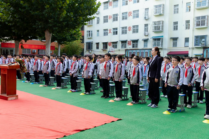 守教育初心,启少年新程 守教育初心,启少年新程