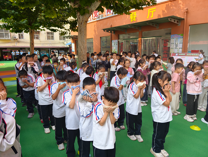 筑牢防线 安全’’童’’行|育才小学开展消防应急疏散演练暨教职 筑牢防线 安全’’童’’行|育才小学开展消防应急疏散演练暨教职
