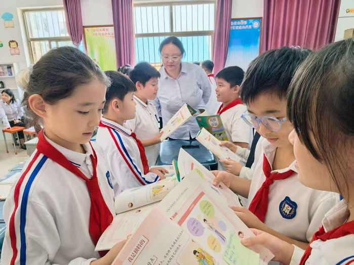 深耕课堂提质效 听课评课促成长 ——民权县育才小学语文组听评课 深耕课堂提质效 听课评课促成长 ——民权县育才小学语文组听评课