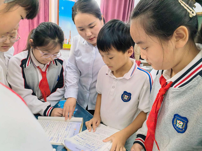 深耕课堂提质效 听课评课促成长 ——民权县育才小学语文组听评课 深耕课堂提质效 听课评课促成长 ——民权县育才小学语文组听评课