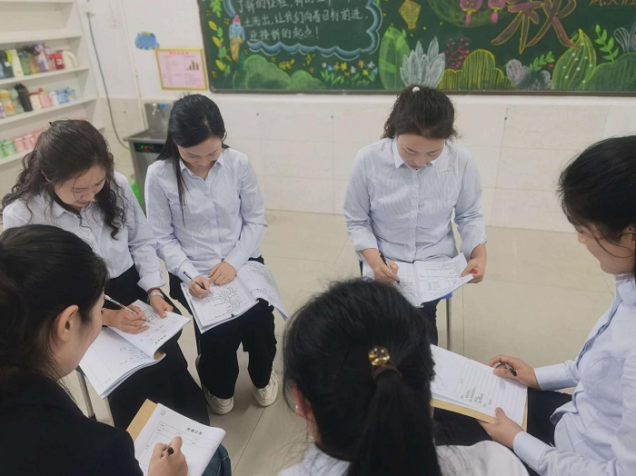 深耕课堂提质效 听课评课促成长 ——民权县育才小学语文组听评课 深耕课堂提质效 听课评课促成长 ——民权县育才小学语文组听评课
