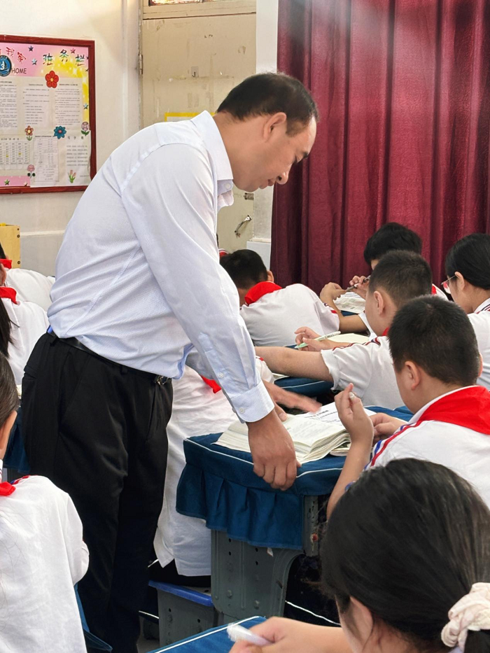 深耕数学课堂 聚力教研共进 ----------民权县育才小学数学 深耕数学课堂 聚力教研共进 ----------民权县育才小学数学