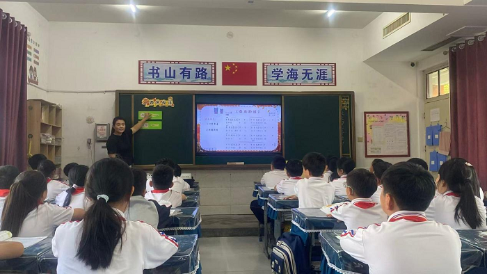 异彩纷呈展课堂，五育并举润童心                      ----民权县育才小