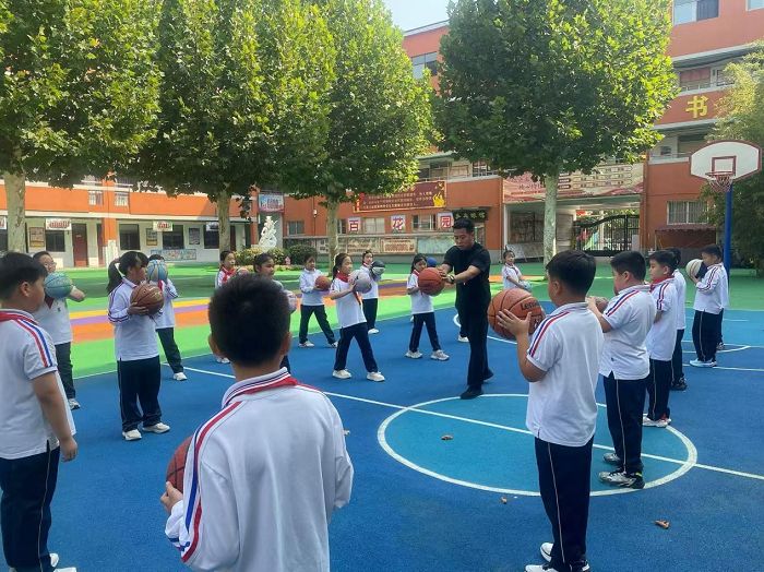 异彩纷呈展课堂，五育并举润童心                      ----民权县育才小