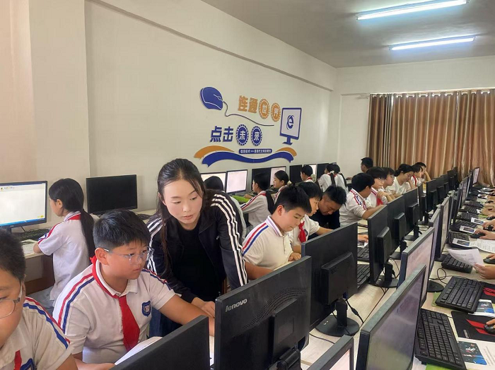 异彩纷呈展课堂，五育并举润童心                      ----民权县育才小