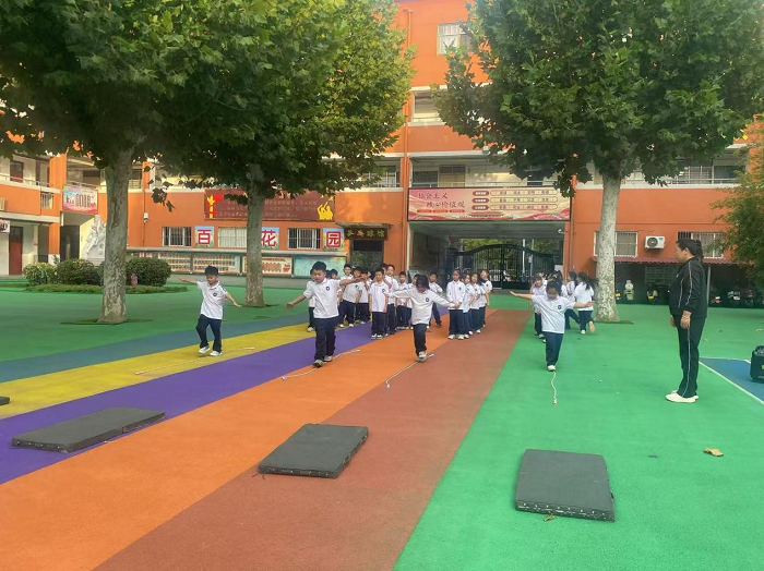 异彩纷呈展课堂，五育并举润童心                      ----民权县育才小